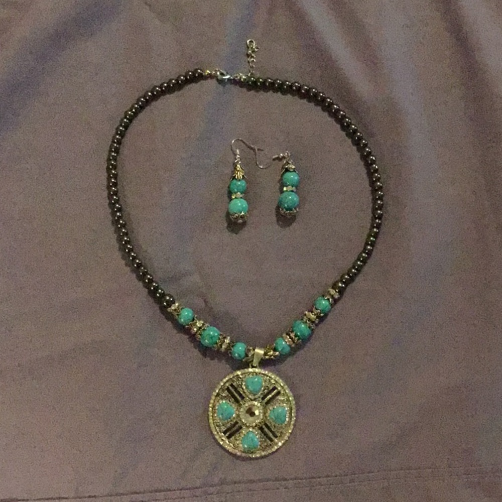 Necklace & earrings